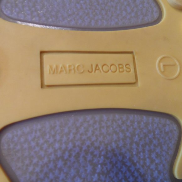 Marc Jacobs Yellow-Gray Logo Moon Boots Size L- 9.5M - Picture 15 of 16